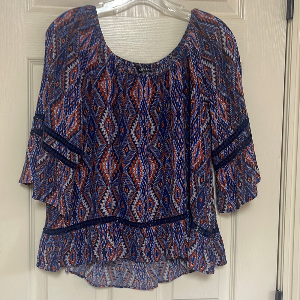 Hannah size large top. 3/4 length sleeves. Great condition!